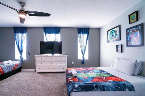 House in Kissimmee, Florida 8 bedrooms, 398.46 sq.m. № 2150709 - photo 24