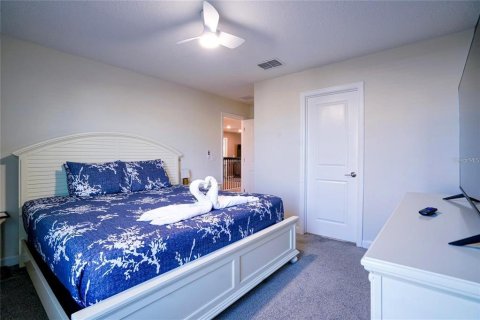 House in Kissimmee, Florida 8 bedrooms, 398.46 sq.m. № 2150709 - photo 11