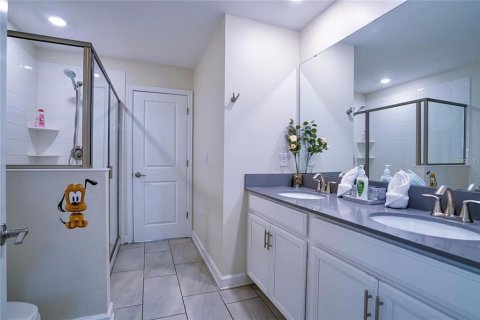 House in Kissimmee, Florida 8 bedrooms, 398.46 sq.m. № 2150709 - photo 7
