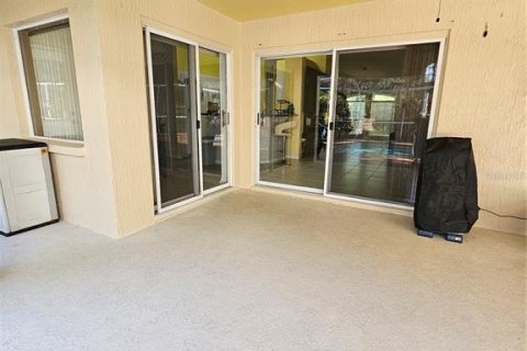 House in Lake Wales, Florida 3 bedrooms, 166.67 sq.m. № 1556614 - photo 11