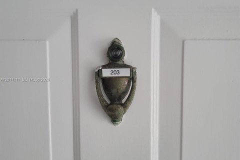 Copropriété à louer à Pembroke Pines, Floride: 2 chambres, 85.66 m2 № 2076390 - photo 5