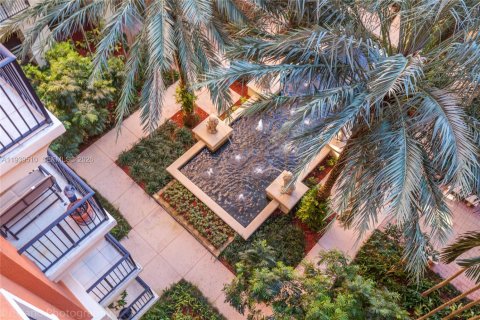 Купить кондоминиум в Корал-Гейблс, Флорида 1 спальня, 85.01м2, № 1997658 - фото 2