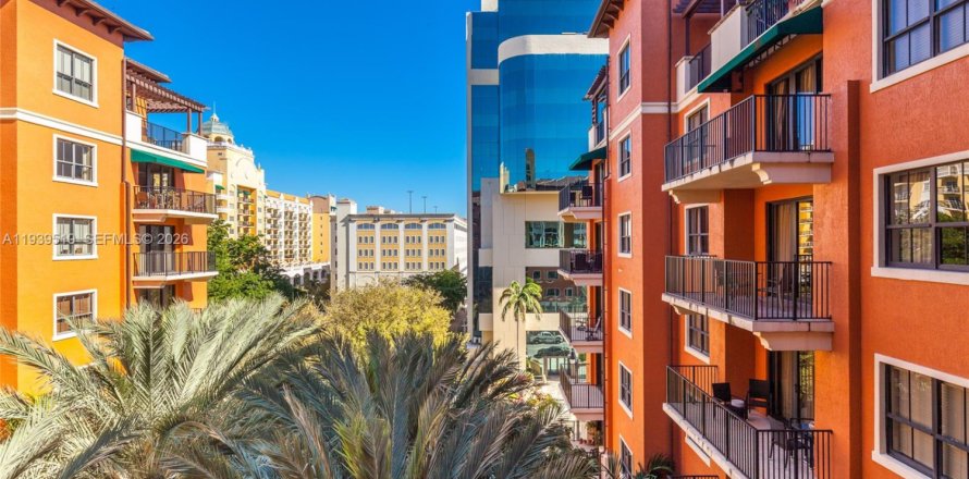 Кондоминиум с 1 спальней в Корал-Гейблс, Флорида № 1997658