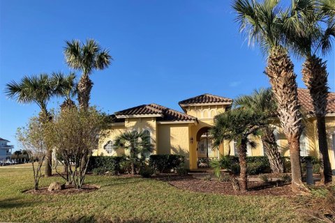 House in Flagler Beach, Florida 4 bedrooms, 255.48 sq.m. № 2200190