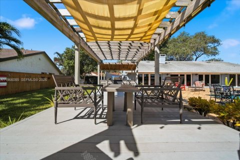 Casa en venta en Plantation, Florida, 4 dormitorios, 229 m2 № 2028058 - foto 29