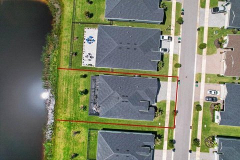 House in Port St. Lucie, Florida 3 bedrooms, 228.91 sq.m. № 2191690 - photo 5