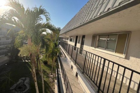 Condominio en venta en Lauderhill, Florida, 1 dormitorio, 92.9 m2 № 2250503 - foto 7