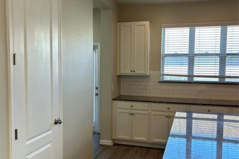 Touwnhouse à louer à Windermere, Floride: 3 chambres, 147.16 m2 № 2427119 - photo 6