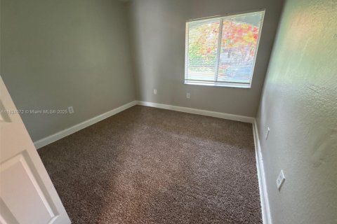 House in Homestead, Florida 4 bedrooms, 138.52 sq.m. № 1790319 - photo 11