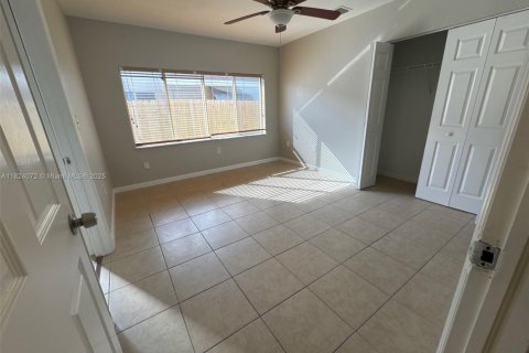 House in Homestead, Florida 4 bedrooms, 138.52 sq.m. № 1790319 - photo 8