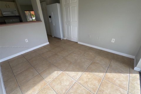 House in Homestead, Florida 4 bedrooms, 138.52 sq.m. № 1790319 - photo 7