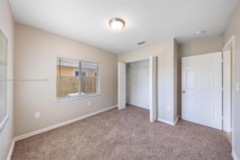House in Homestead, Florida 4 bedrooms, 138.52 sq.m. № 1790319 - photo 27