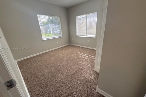 House in Homestead, Florida 4 bedrooms, 138.52 sq.m. № 1790319 - photo 16