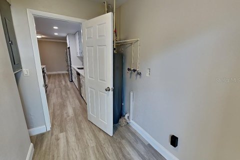 Villa ou maison à vendre à Orlando, Floride: 4 chambres, 171.03 m2 № 2348306 - photo 6