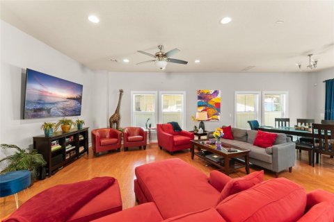 Villa ou maison à vendre à Orlando, Floride: 8 chambres, 283.26 m2 № 1690141 - photo 5