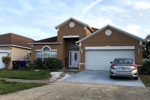 House in Kissimmee, Florida 4 bedrooms, 183.2 sq.m. № 1560594 - photo 2