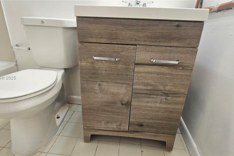 Condominio en alquiler en Coral Springs, Florida, 2 dormitorios, 91.42 m2 № 1762489 - foto 23