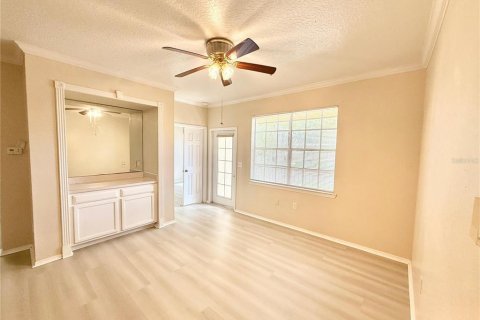 Condo in Orlando, Florida, 2 bedrooms  № 2234933 - photo 2