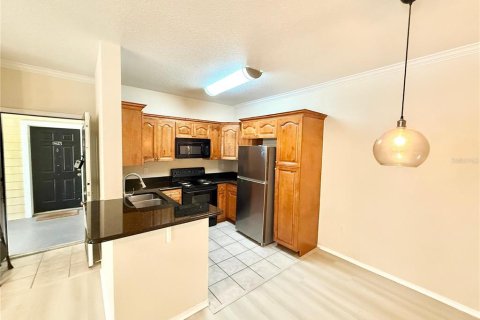 Condo in Orlando, Florida, 2 bedrooms  № 2234933 - photo 4
