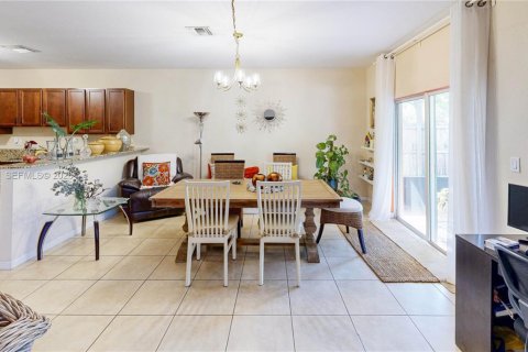 Купить виллу или дом в Хомстед, Флорида 3 спальни, 167.22м2, № 2050918 - фото 5