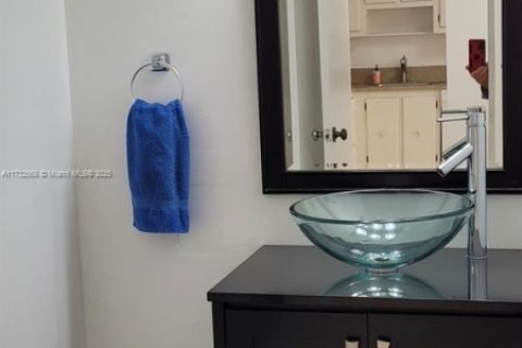 Condominio en venta en Aventura, Florida, 1 dormitorio, 93.37 m2 № 1703427 - foto 9