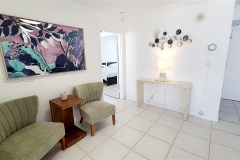 Снять в аренду кондоминиум в Санни-Айлс-Бич, Флорида 2 спальни, 91.79м2, № 2005871 - фото 10