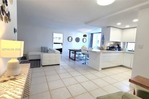 Снять в аренду кондоминиум в Санни-Айлс-Бич, Флорида 2 спальни, 91.79м2, № 2005871 - фото 16