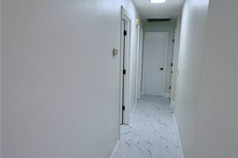 House in Lakeland, Florida 3 bedrooms, 103.31 sq.m. № 2394120 - photo 8