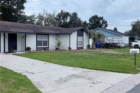 House in Lakeland, Florida 3 bedrooms, 103.31 sq.m. № 2394120 - photo 3