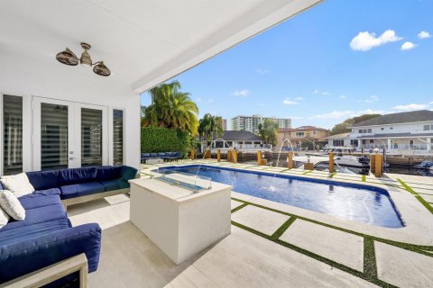 Villa ou maison à vendre à North Miami Beach, Floride: 5 chambres, 467.02 m2 № 2423565 - photo 12