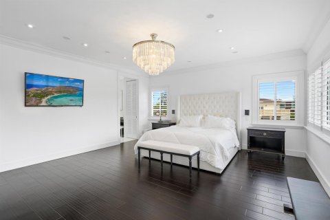 Villa ou maison à vendre à North Miami Beach, Floride: 5 chambres, 467.02 m2 № 2423565 - photo 19