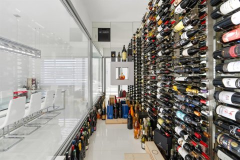 Villa ou maison à vendre à North Miami Beach, Floride: 5 chambres, 467.02 m2 № 2423565 - photo 7