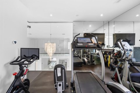 Villa ou maison à vendre à North Miami Beach, Floride: 5 chambres, 467.02 m2 № 2423565 - photo 23