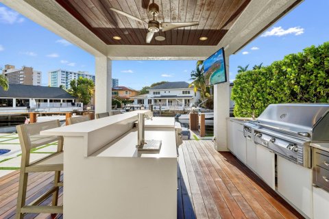 Villa ou maison à vendre à North Miami Beach, Floride: 5 chambres, 467.02 m2 № 2423565 - photo 14
