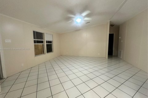 Снять в аренду квартиру в Бока-Ратон, Флорида 3 спальни, 101.45м2, № 1947832 - фото 4