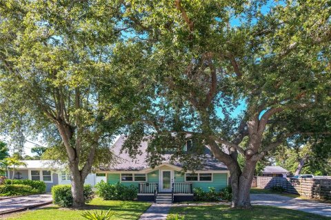 House in Palmetto, Florida 3 bedrooms, 154.59 sq.m. № 1875760 - photo 1