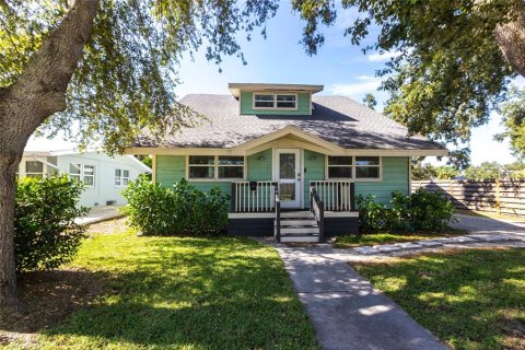 House in Palmetto, Florida 3 bedrooms, 154.59 sq.m. № 1875760 - photo 2