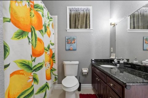 House in Tampa, Florida 3 bedrooms, 175.4 sq.m. № 2147936 - photo 10
