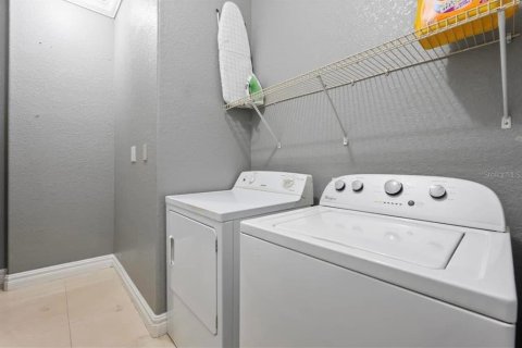 House in Tampa, Florida 3 bedrooms, 175.4 sq.m. № 2147936 - photo 18