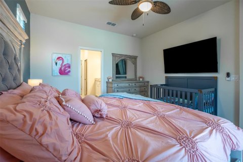 House in Davenport, Florida 5 bedrooms, 243.59 sq.m. № 2234500 - photo 16