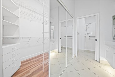 Купить кондоминиум в Тамарак, Флорида 2 спальни, 139.35м2, № 1942569 - фото 16