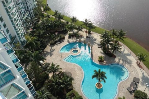 Condo in Sunrise, Florida, 1 bedroom  № 1744077 - photo 12