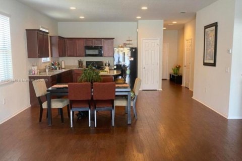 House in Spring Hill, Florida 4 bedrooms, 183.76 sq.m. № 1963991 - photo 3