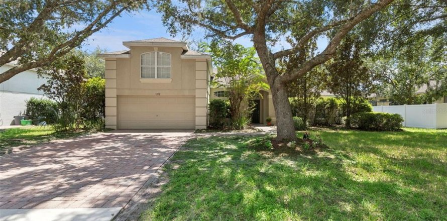 House in DeLand, Florida 4 bedrooms, 231.7 sq.m. № 2298198