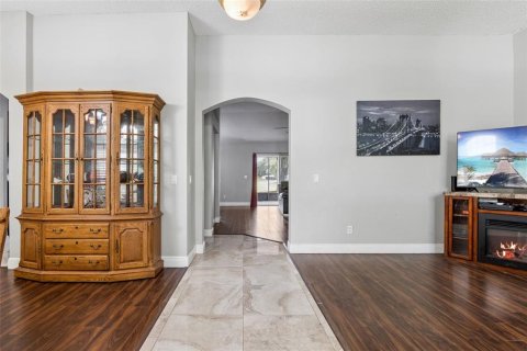 House in DeLand, Florida 4 bedrooms, 231.7 sq.m. № 2298198 - photo 6