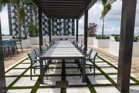 Condominio en venta en Doral, Florida, 2 dormitorios, 95.88 m2 № 1975708 - foto 18