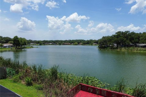 House in Seffner, Florida 3 bedrooms, 152.73 sq.m. № 2113668 - photo 2