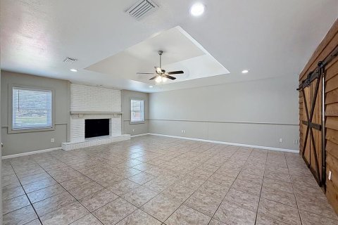 House in Seffner, Florida 3 bedrooms, 152.73 sq.m. № 2113668 - photo 25