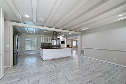 House in Seffner, Florida 3 bedrooms, 152.73 sq.m. № 2113668 - photo 9