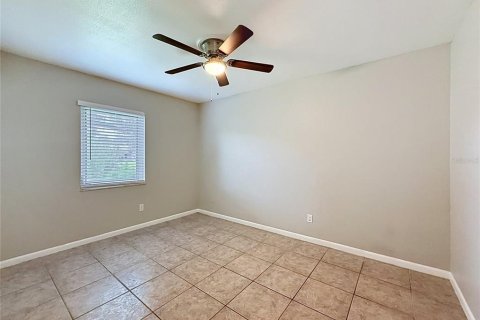 House in Seffner, Florida 3 bedrooms, 152.73 sq.m. № 2113668 - photo 15